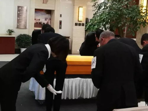 山城守夜人 一名重慶殯葬禮儀師的天涯獨(dú)白